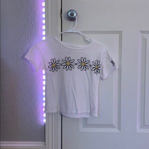 White crop top with daisies